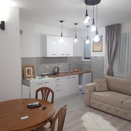 City Diamond Apartment Skopie Exterior foto